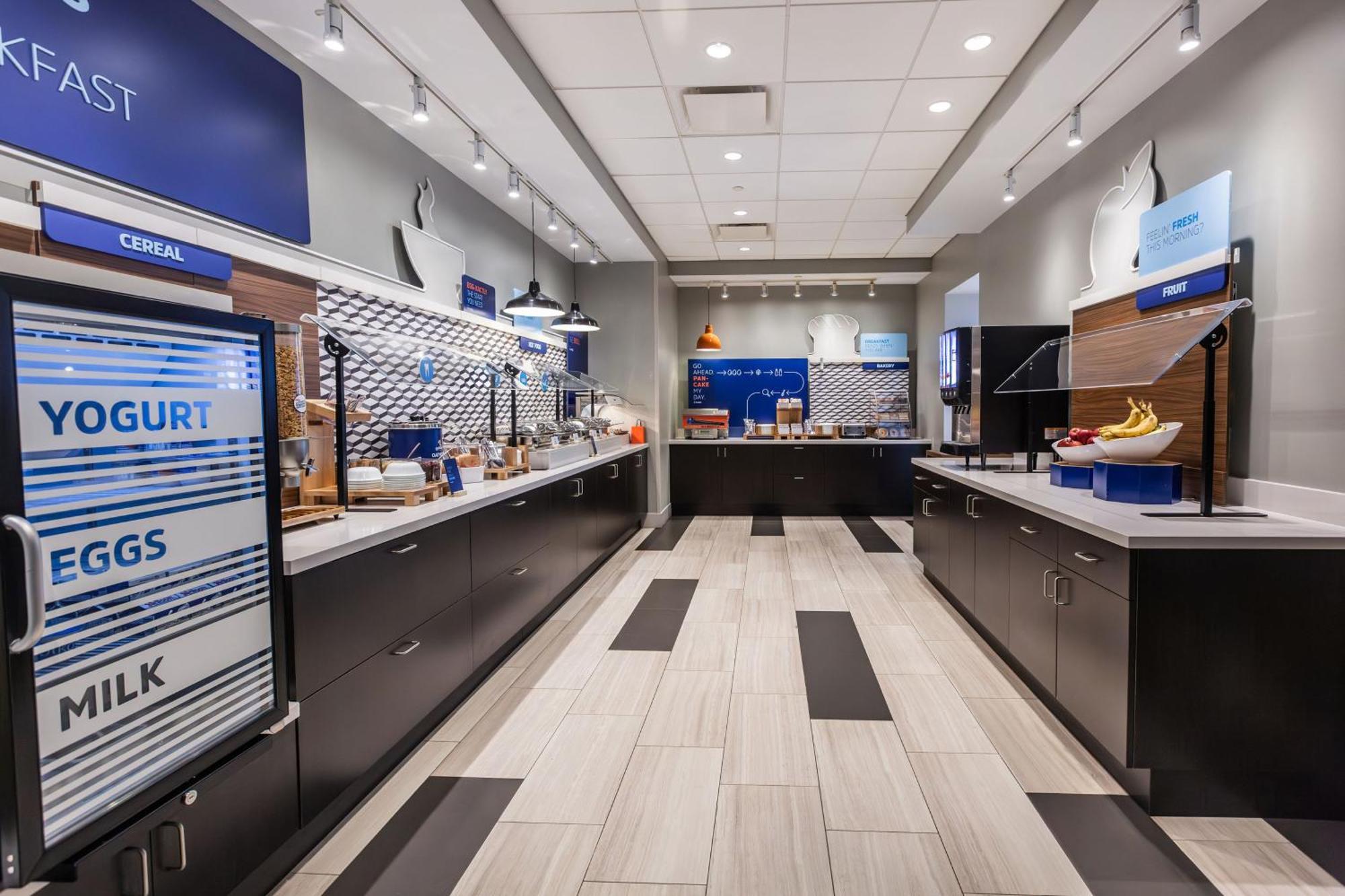 Holiday Inn Express & Suites - Welland Extérieur photo